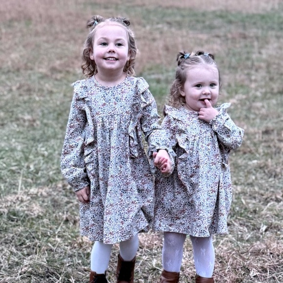 🪸Meet Me🪸 - Picture 10 of 16